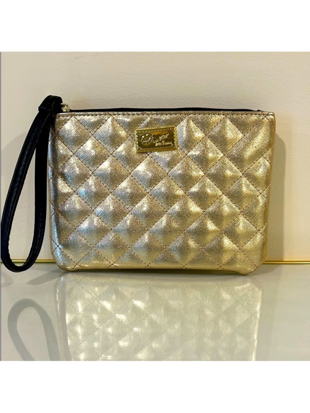 BETSEY JOHNSON QUILTED Gold Clutch Bag.